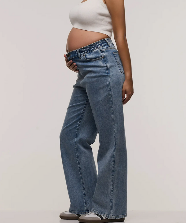 The Relaxed Wide Leg Jean